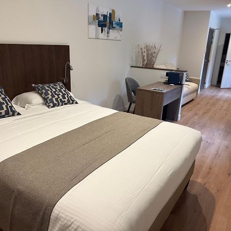 Logis Hotel Le Petit Casset La Boisse エクステリア 写真