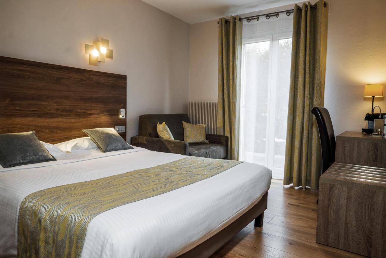 Logis Hotel Le Petit Casset La Boisse エクステリア 写真