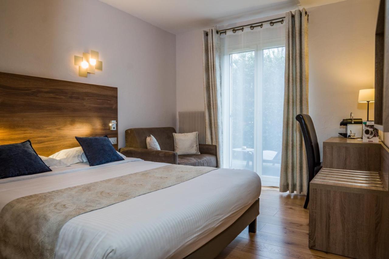 Logis Hotel Le Petit Casset La Boisse エクステリア 写真