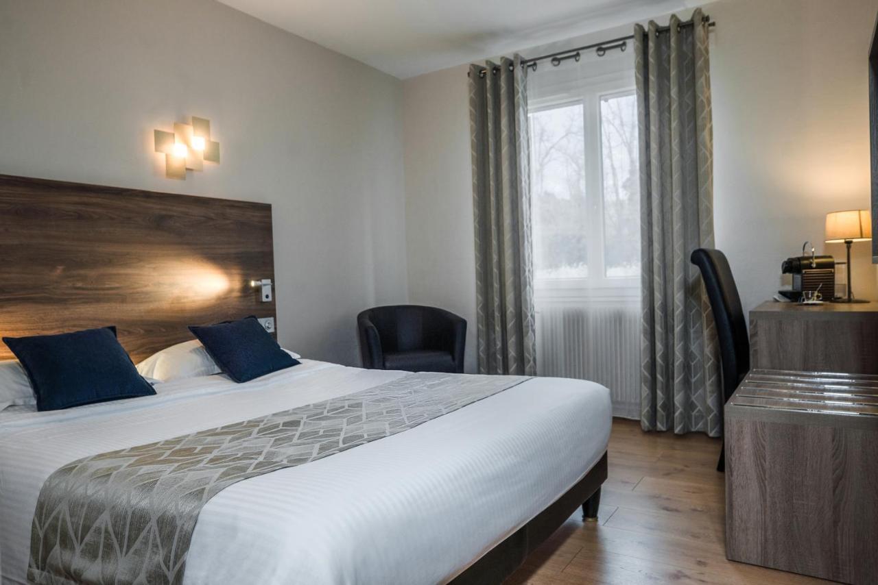 Logis Hotel Le Petit Casset La Boisse エクステリア 写真