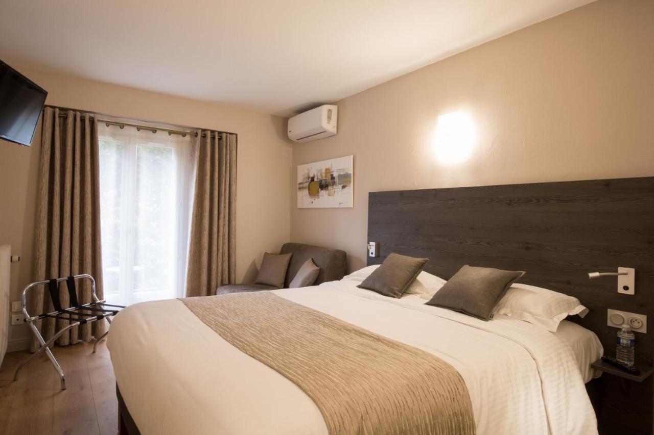 Logis Hotel Le Petit Casset La Boisse エクステリア 写真